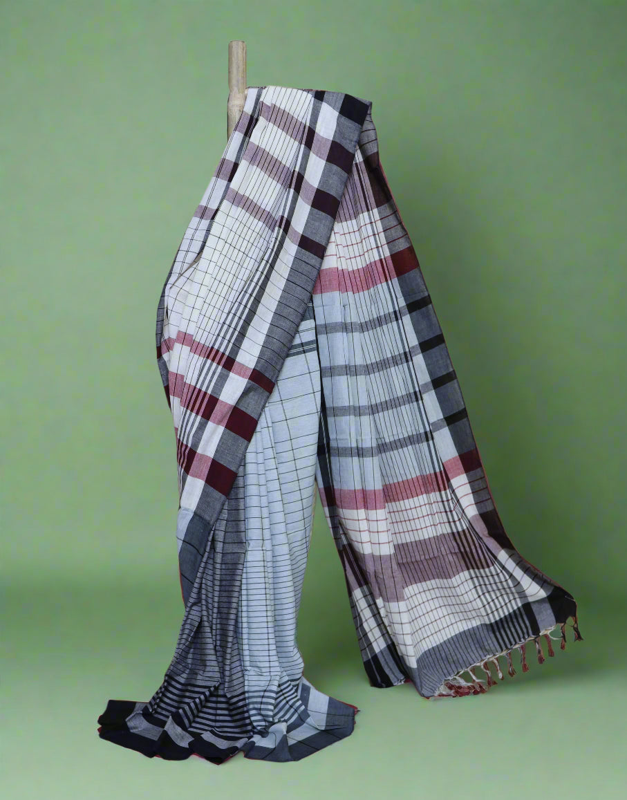 Handloom Cotton Saree – Crafted in Bengal