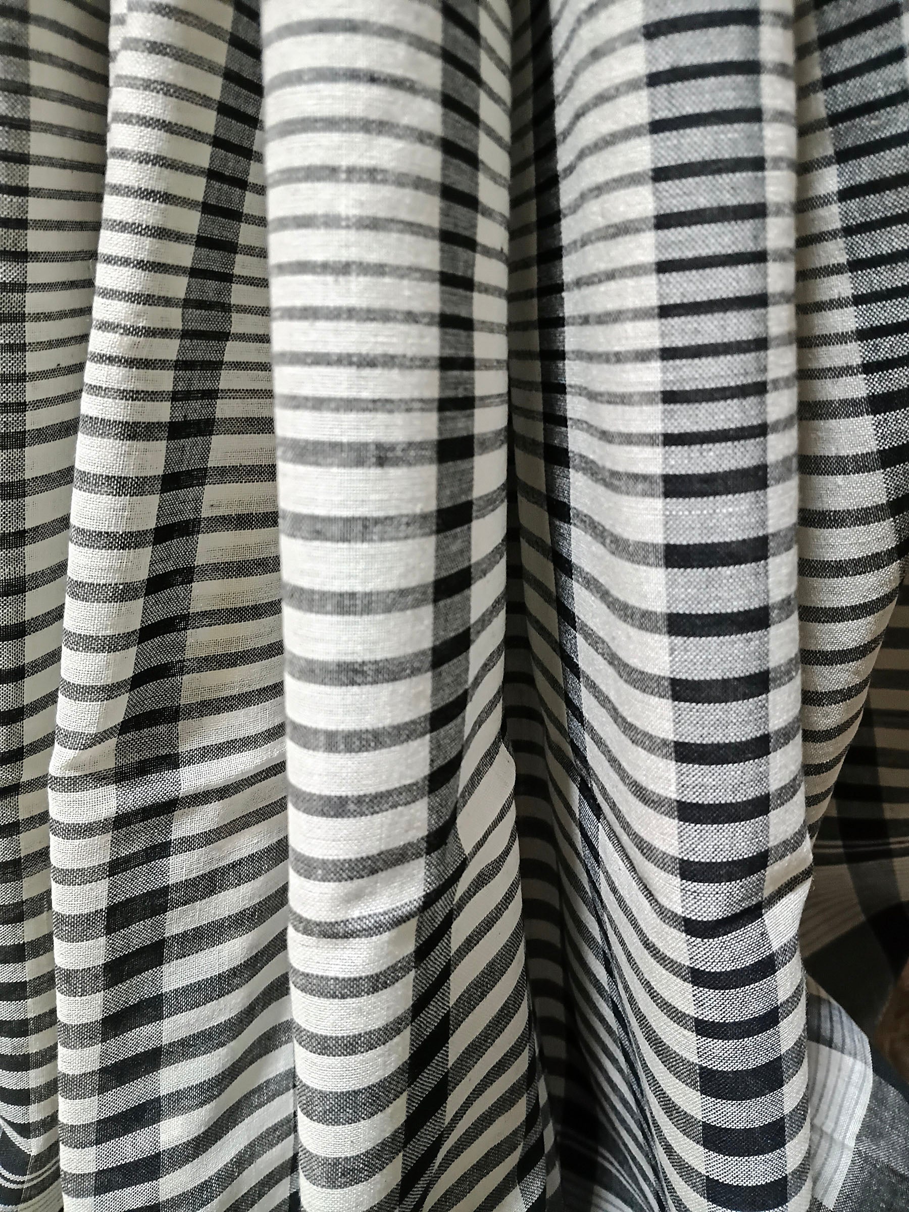 Contemporary Gamchha Cotton Saree – Classic Black & White Checks