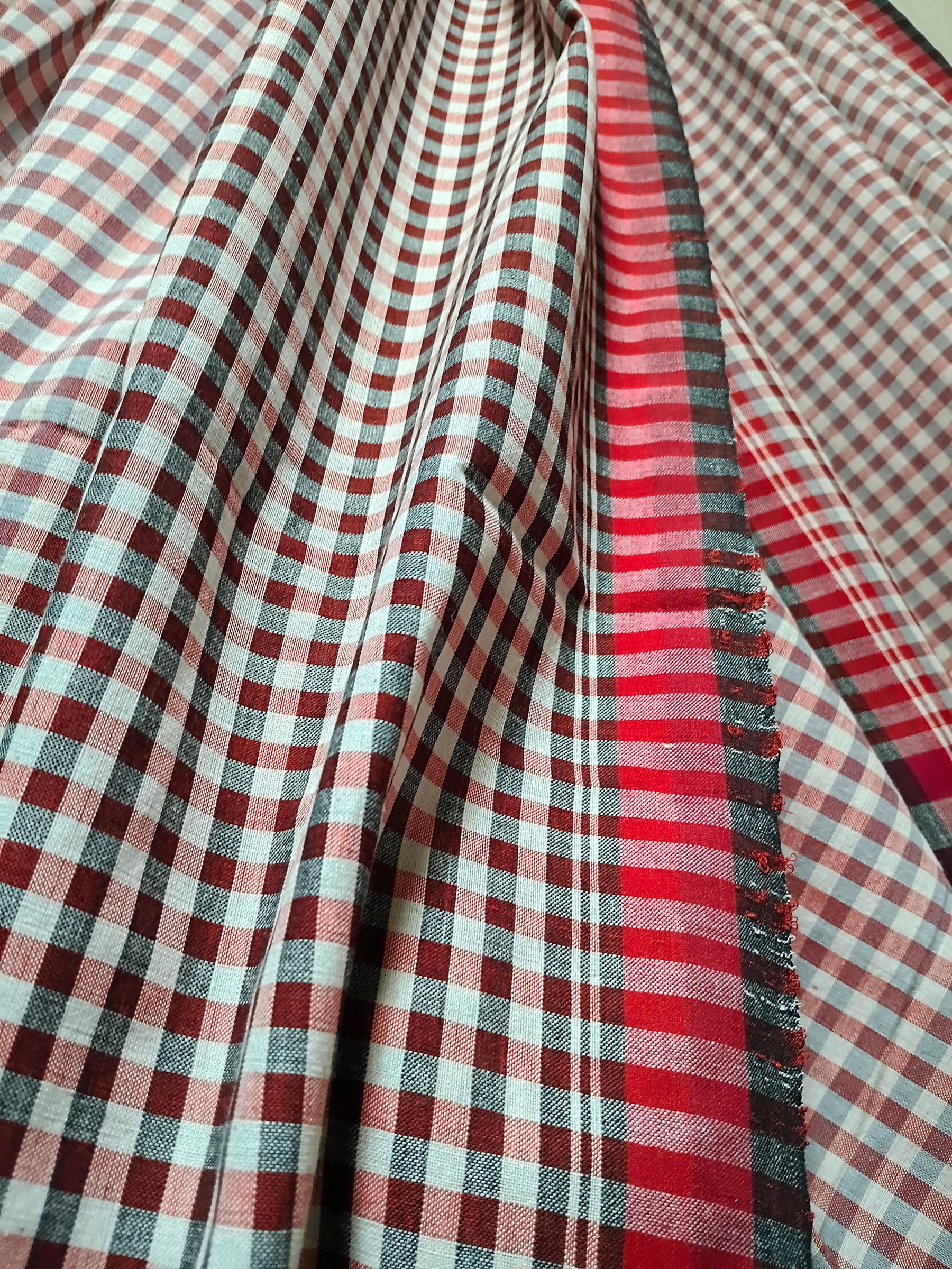 Contemporary Gamchha Cotton Saree – Soft Rose Pink & White Checks
