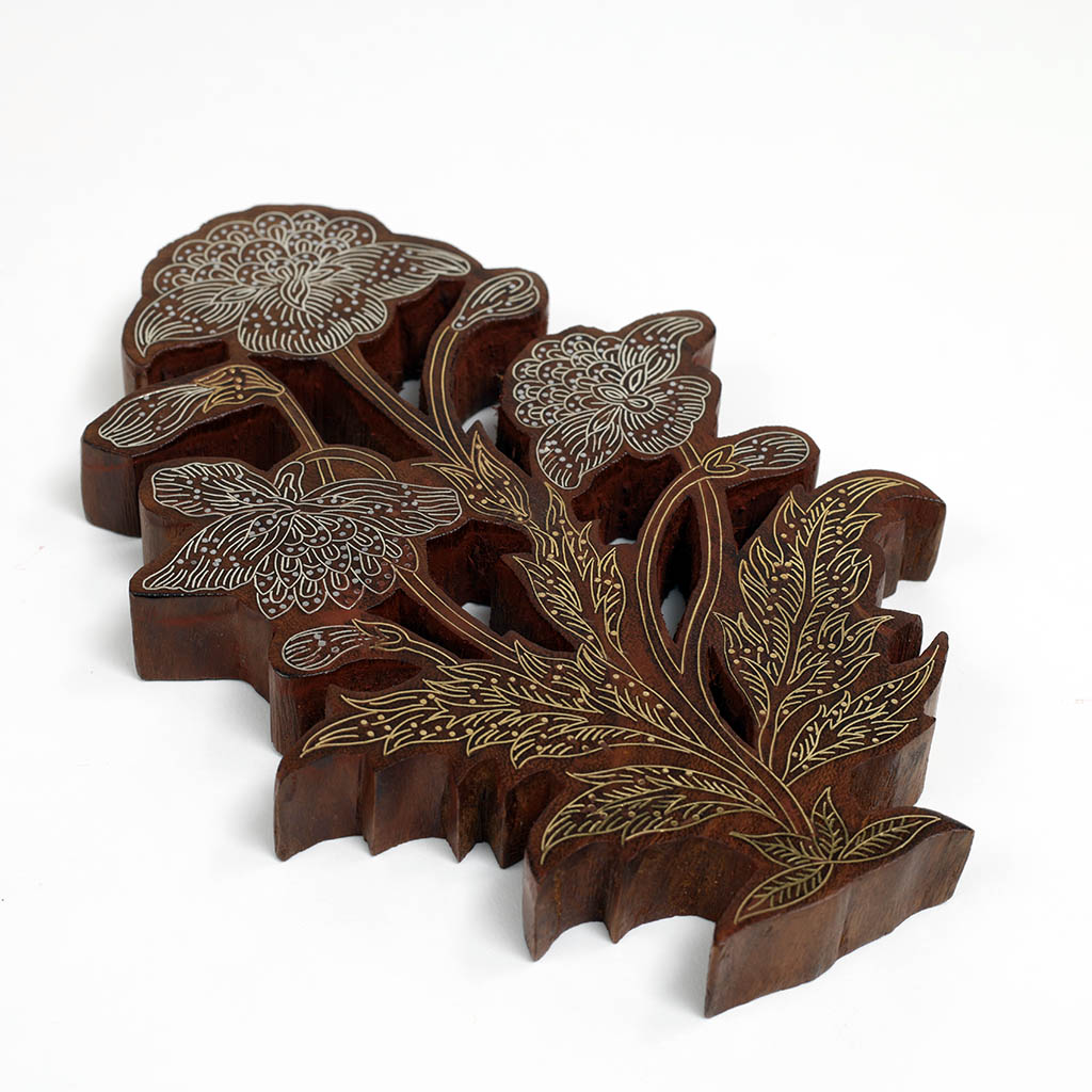 Wood Cutout Wall Hanging – Mughal Leaf