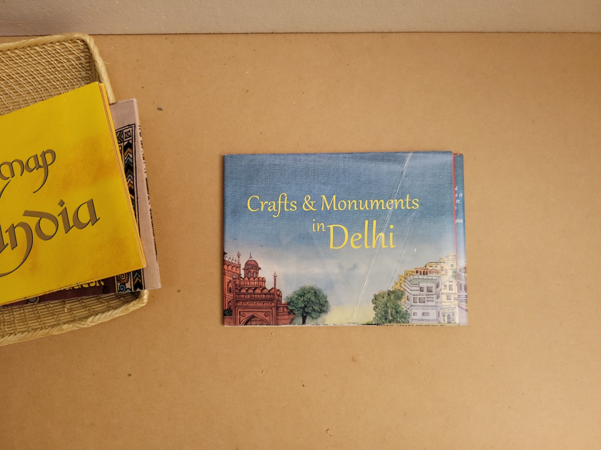 Crafts & Monuments in Delhi, Double Side Print