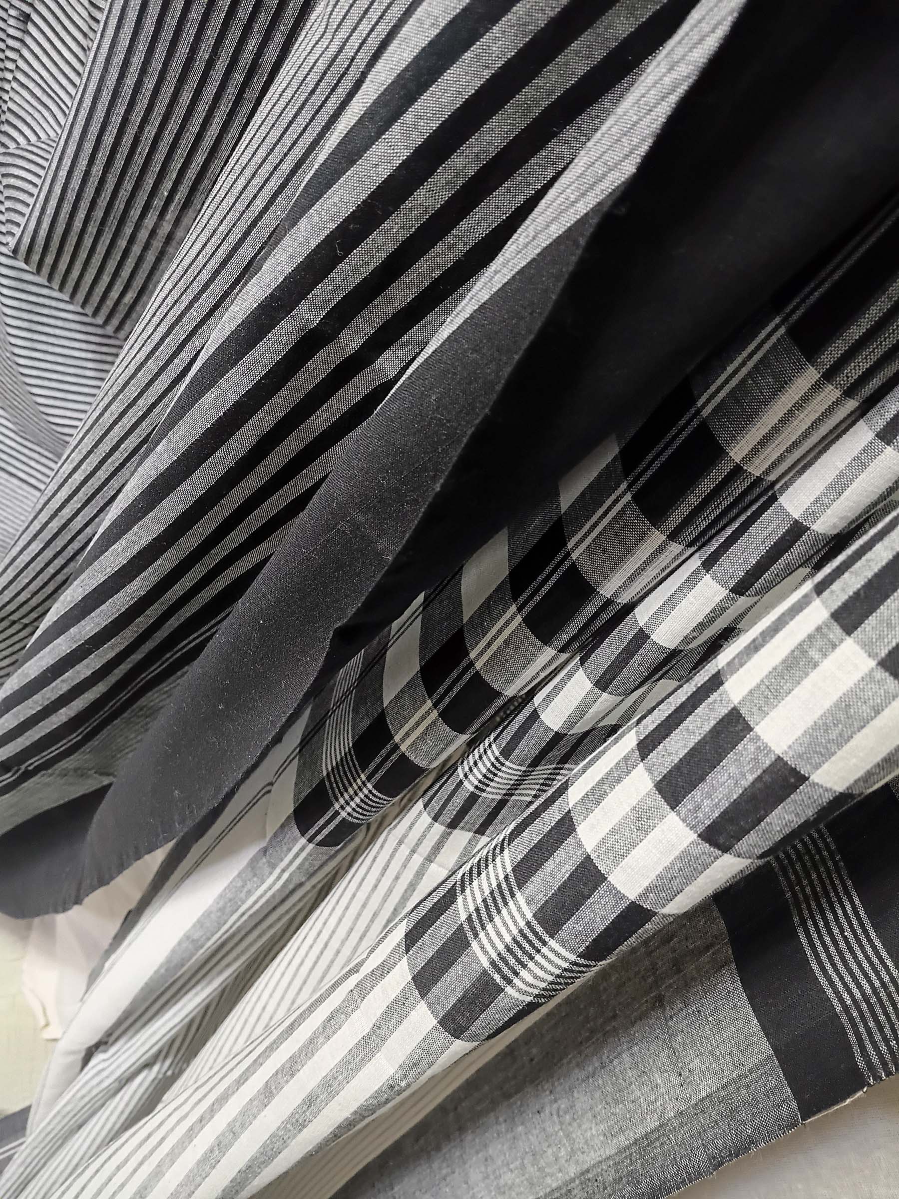 Contemporary Gamchha Cotton Saree – Monochrome Stripe