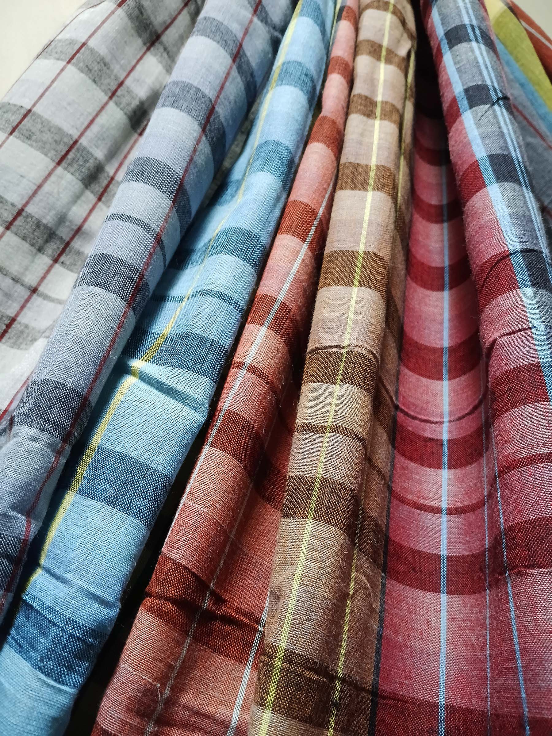 Contemporary Gamchha Cotton Saree – Multicolor Checks