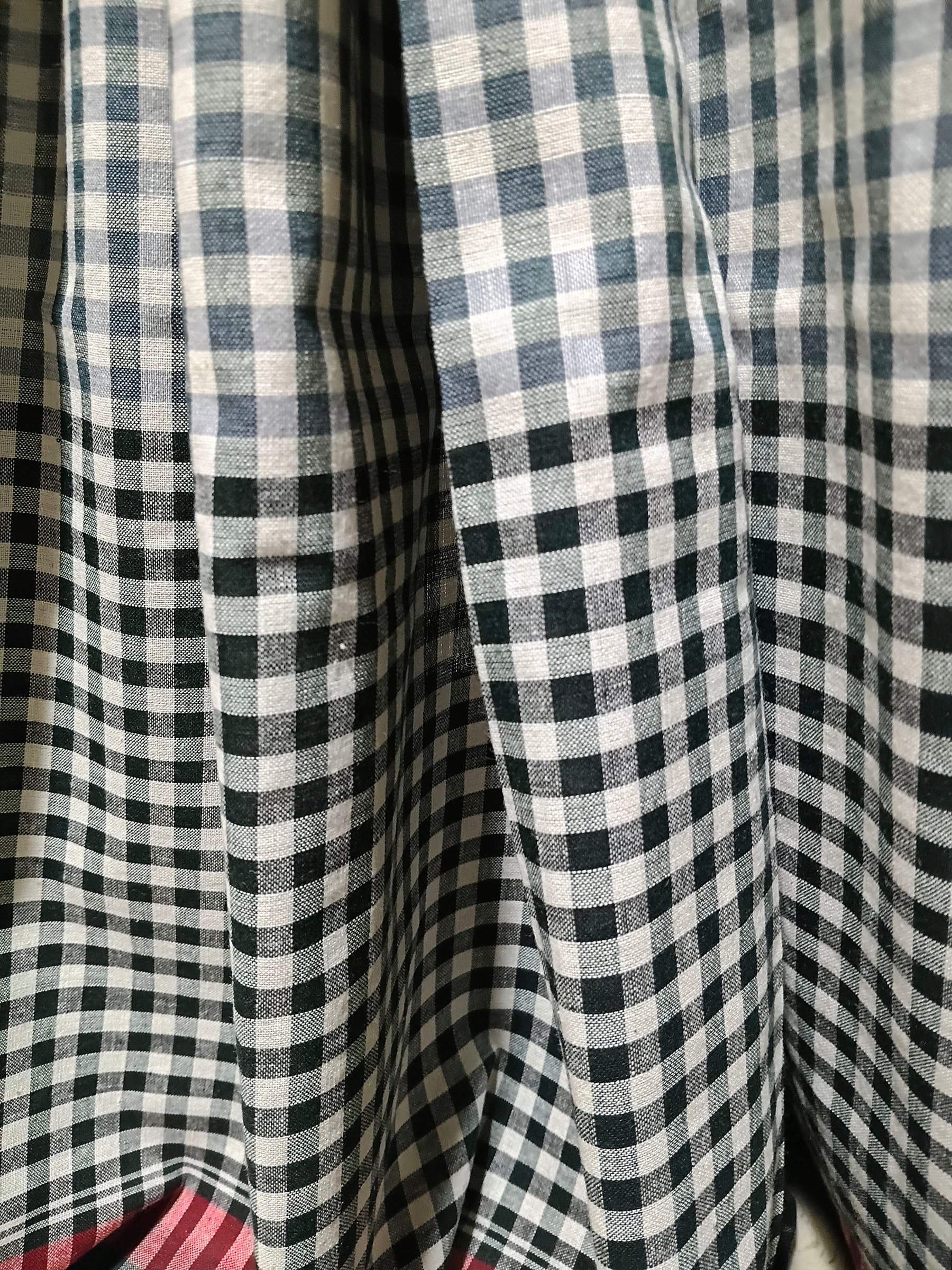Contemporary Gamchha Cotton Saree – Sage Green & White Fine Checks