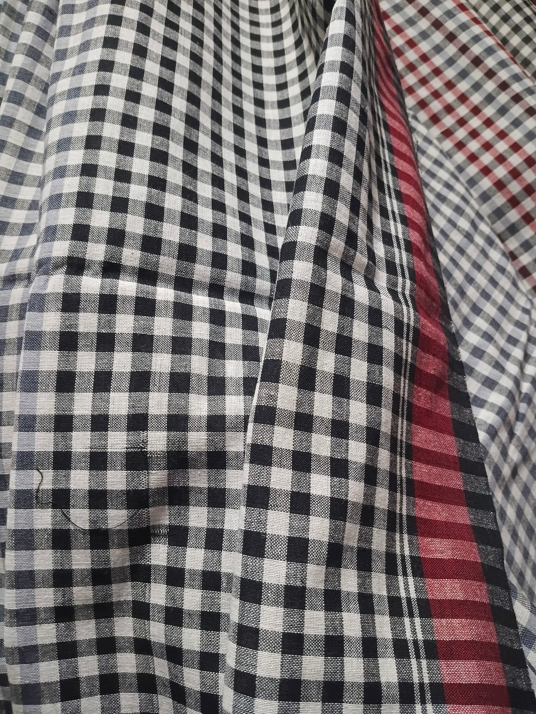 Contemporary Gamchha Cotton Saree – Black & White Checked Handloom Saree with Red Pallu