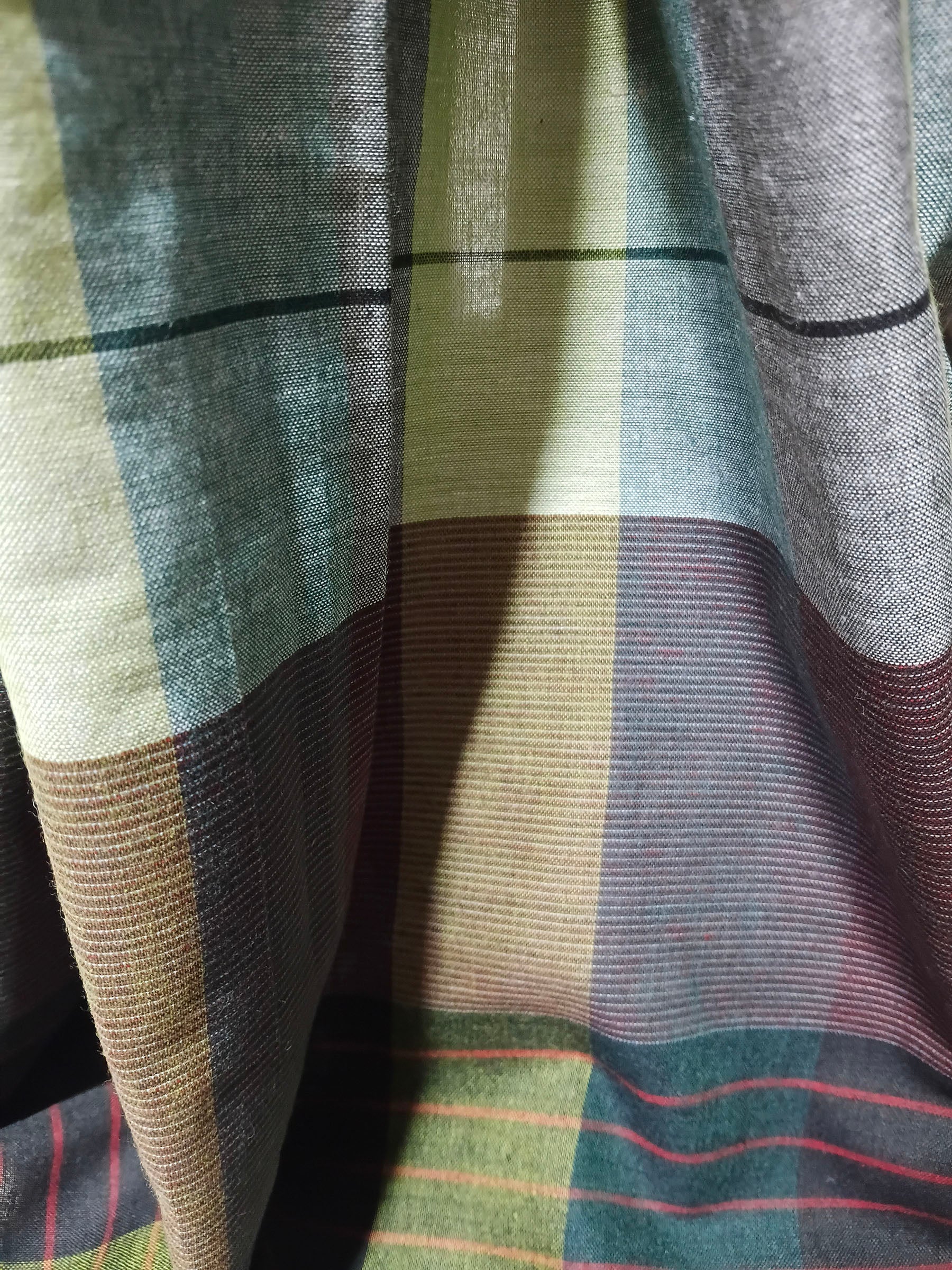 Pastel Green & Indigo Gamchha Cotton Saree – Handwoven Checked Bengal Saree