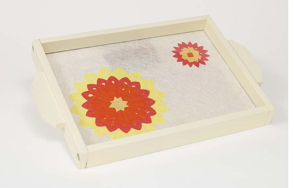 Tray with Kite Paper
